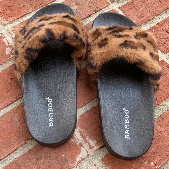Bamboo Leopard Print Faux Fur Ladies Slides - Picture 4 of 9